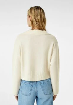 BERSHKA Strickpullover - Off White 10 BERSHKA Strickpullover - Off White -Bershka Verkaufsgeschäft 7549571239a14c56b703d1739d5bb562