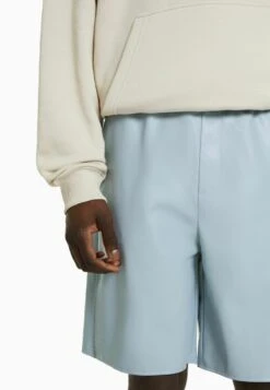 BERSHKA Shorts - Dark Blue -Bershka Verkaufsgeschäft 76bc3a0c991b440398f65b37771e0f22