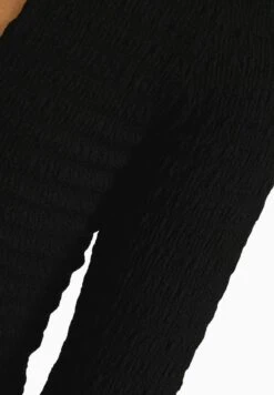 BERSHKA OPENING AT THE BACK AND BOW - LONG SLEEVE - Etuikleid - Black 11 BERSHKA OPENING AT THE BACK AND BOW - LONG SLEEVE - Etuikleid - Black -Bershka Verkaufsgeschäft 791e43562a4b44fe9e276a031b03518a