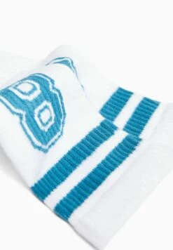 BERSHKA 3 PACK - Socken - Off White 10 BERSHKA 3 PACK - Socken - Off White -Bershka Verkaufsgeschäft 808c23183a584ddf96569a01a518a73f