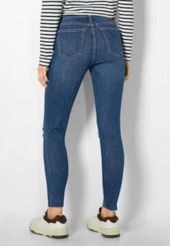 BERSHKA VINTAGE - Jeans Skinny Fit - Dark Blue -Bershka Verkaufsgeschäft 81d9eef4bfe043728a3f5aa62c6cd454