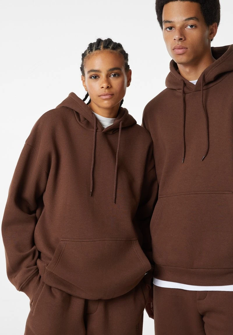 BERSHKA BASIC - Kapuzenpullover - Brown 3 BERSHKA BASIC - Kapuzenpullover - Brown