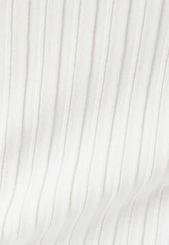 BERSHKA HIGH NECK - Strickpullover - White 10 BERSHKA HIGH NECK - Strickpullover - White -Bershka Verkaufsgeschäft 84776060c51c414a8076fa8b5733eddb