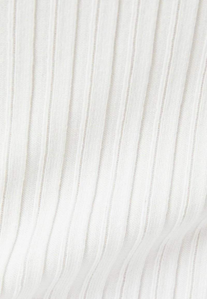 BERSHKA HIGH NECK - Strickpullover - White 5 BERSHKA HIGH NECK - Strickpullover - White – Bild 3