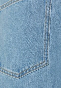 BERSHKA WIDE-LEG ’90S - Jeans Straight Leg - Light Blue Denim -Bershka Verkaufsgeschäft 849776b56c874700babc4a9b9b55f346