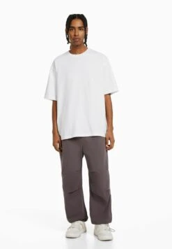 BERSHKA SHORT SLEEVE - T-Shirt Print - Off White -Bershka Verkaufsgeschäft 865399176cf84ee58826cbc31f48af98