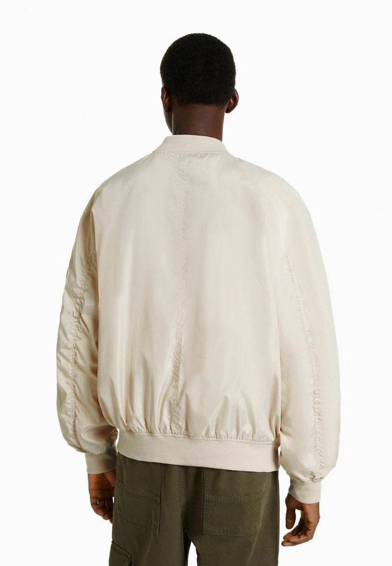 BERSHKA LIGHTWEIGHT - Bomberjacke - White 5 BERSHKA LIGHTWEIGHT - Bomberjacke - White – Bild 3