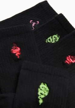 BERSHKA EMBROIDERED SET - Socken - Black 10 BERSHKA EMBROIDERED SET - Socken - Black -Bershka Verkaufsgeschäft 86ac01b09ea641b3b0603e2956c49e26