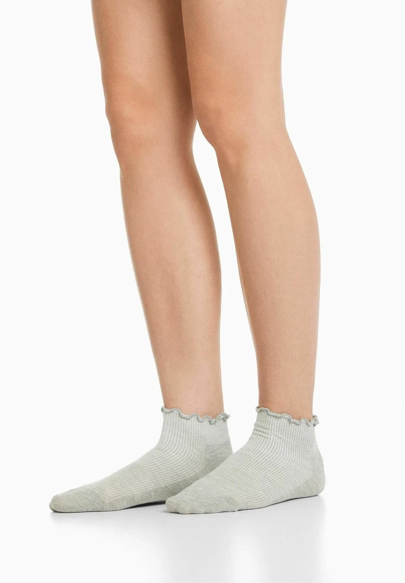 BERSHKA PACK 3 - Socken - Black 3 BERSHKA PACK 3 - Socken - Black