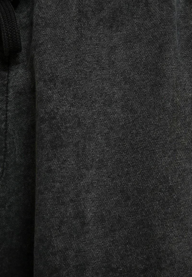 BERSHKA FADED-EFFECT PLUSH - BERMUDA - Shorts - Black 7 BERSHKA FADED-EFFECT PLUSH - BERMUDA - Shorts - Black – Bild 5