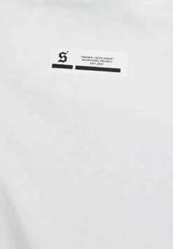 BERSHKA SLEEVELESS - Top - Off White -Bershka Verkaufsgeschäft 8a5068a2ad364223a111f4b83cee0890