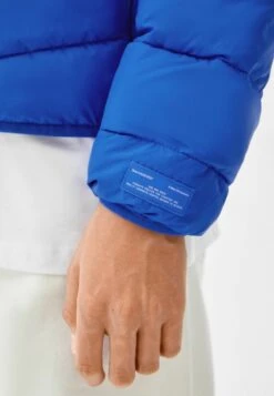 BERSHKA Winterjacke - Dark Blue 11 BERSHKA Winterjacke - Dark Blue -Bershka Verkaufsgeschäft 8a619ab8743d45c688d1eebed24ed130