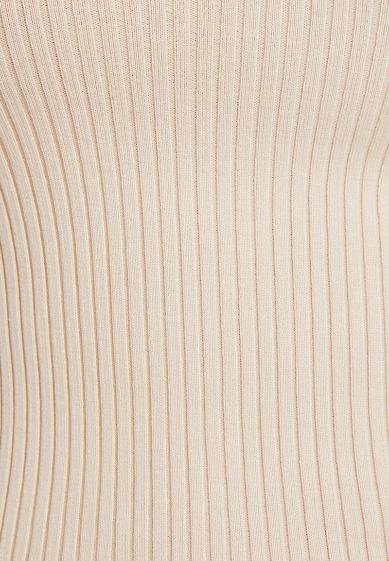 BERSHKA SHORT SLEEVE - Etuikleid - Sand 8 BERSHKA SHORT SLEEVE - Etuikleid - Sand – Bild 6