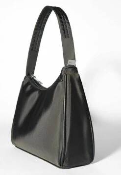 BERSHKA FABRIC - Handtasche - Black 12 BERSHKA FABRIC - Handtasche - Black -Bershka Verkaufsgeschäft 8ad9412f07df4c2aacc5a4b290722d1d