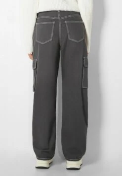 BERSHKA CARGO - Jeans Relaxed Fit - Mottled Dark Grey 10 BERSHKA CARGO - Jeans Relaxed Fit - Mottled Dark Grey -Bershka Verkaufsgeschäft 8dbc722589f04b15b189718963b9f6f7