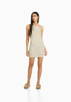 BERSHKA HALTER NECK - Etuikleid - Beige