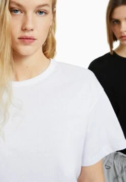 BERSHKA 2-PACK SHORT SLEEVE - T-Shirt Basic - White 11 BERSHKA 2-PACK SHORT SLEEVE - T-Shirt Basic - White -Bershka Verkaufsgeschäft 93d1dc744d744bb981f5fe6051d24925