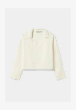 BERSHKA Strickpullover - Off White 12 BERSHKA Strickpullover - Off White -Bershka Verkaufsgeschäft 96b211b0f1234ec0b15662eb672c9533