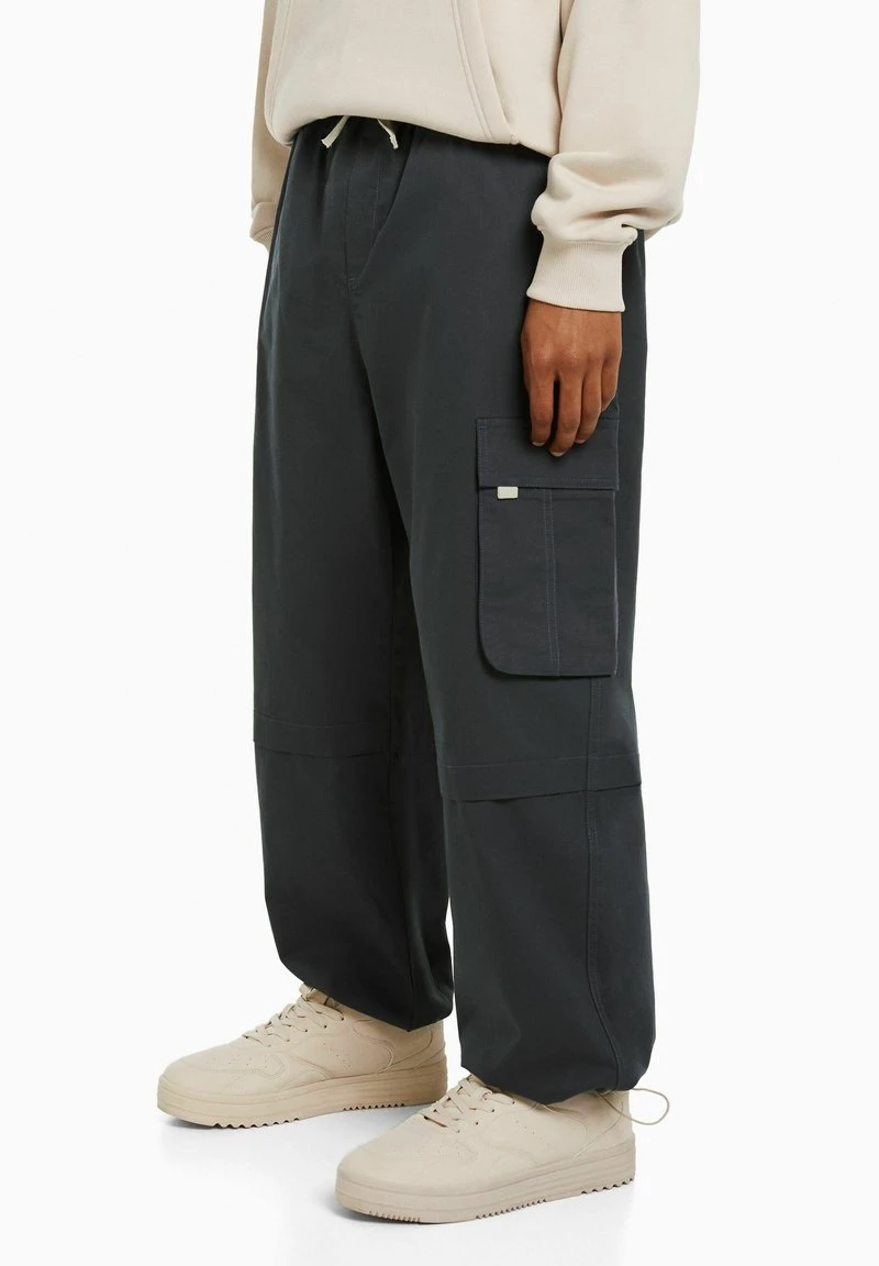 BERSHKA PARACHUTE - Cargohose - Grey 8 BERSHKA PARACHUTE - Cargohose - Grey – Bild 6