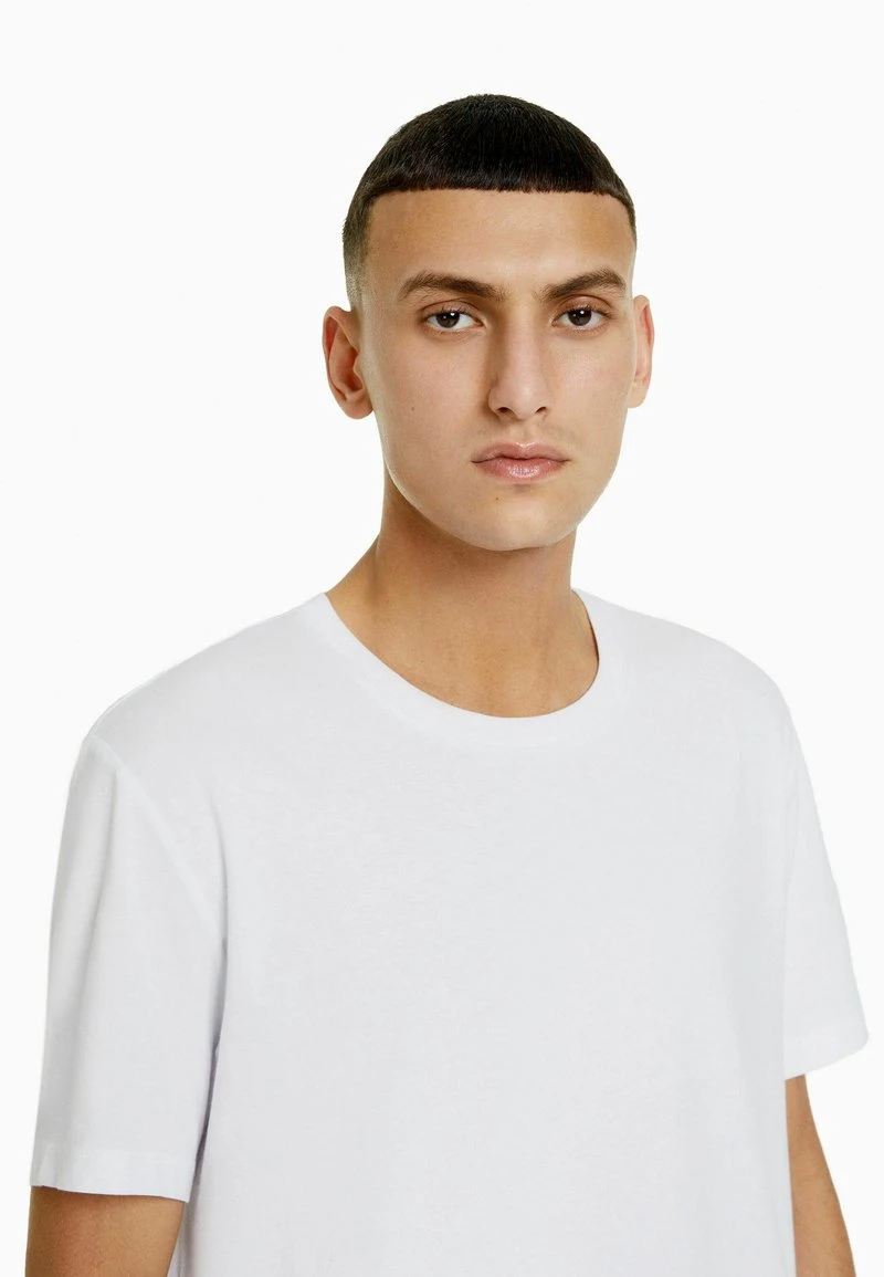 BERSHKA 2 PACK REGULAR FIT - T-Shirt Basic - Off White 6 BERSHKA 2 PACK REGULAR FIT - T-Shirt Basic - Off White – Bild 4