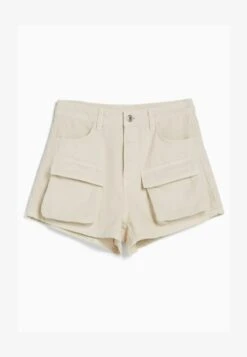 BERSHKA CARGO - Jeans Shorts - White -Bershka Verkaufsgeschäft 985981774d3644beacd010cc9f9d7a3c