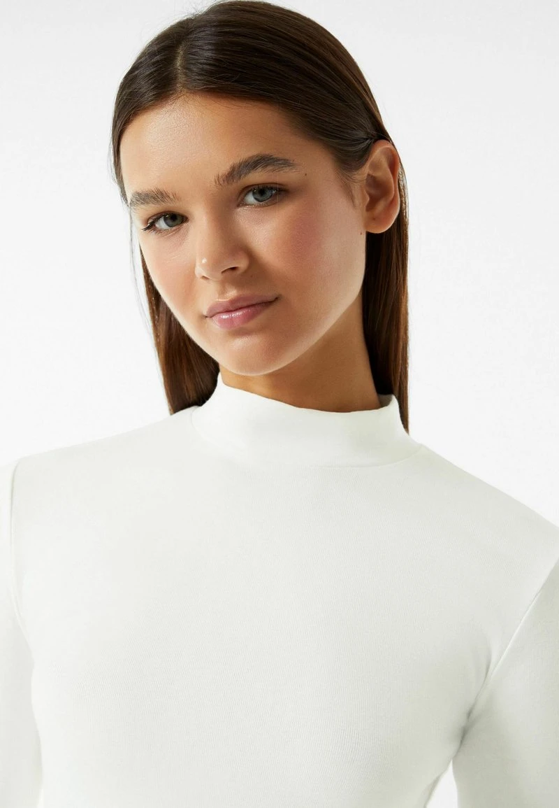 BERSHKA HIGH NECK - Langarmshirt - White 6 BERSHKA HIGH NECK - Langarmshirt - White – Bild 4