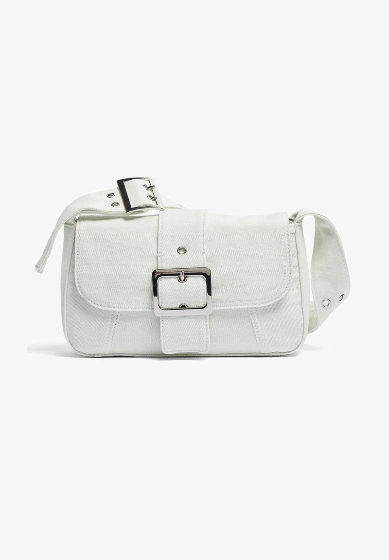 BERSHKA BUCKLE STRAP - Handtasche - White 5 BERSHKA BUCKLE STRAP - Handtasche - White – Bild 3