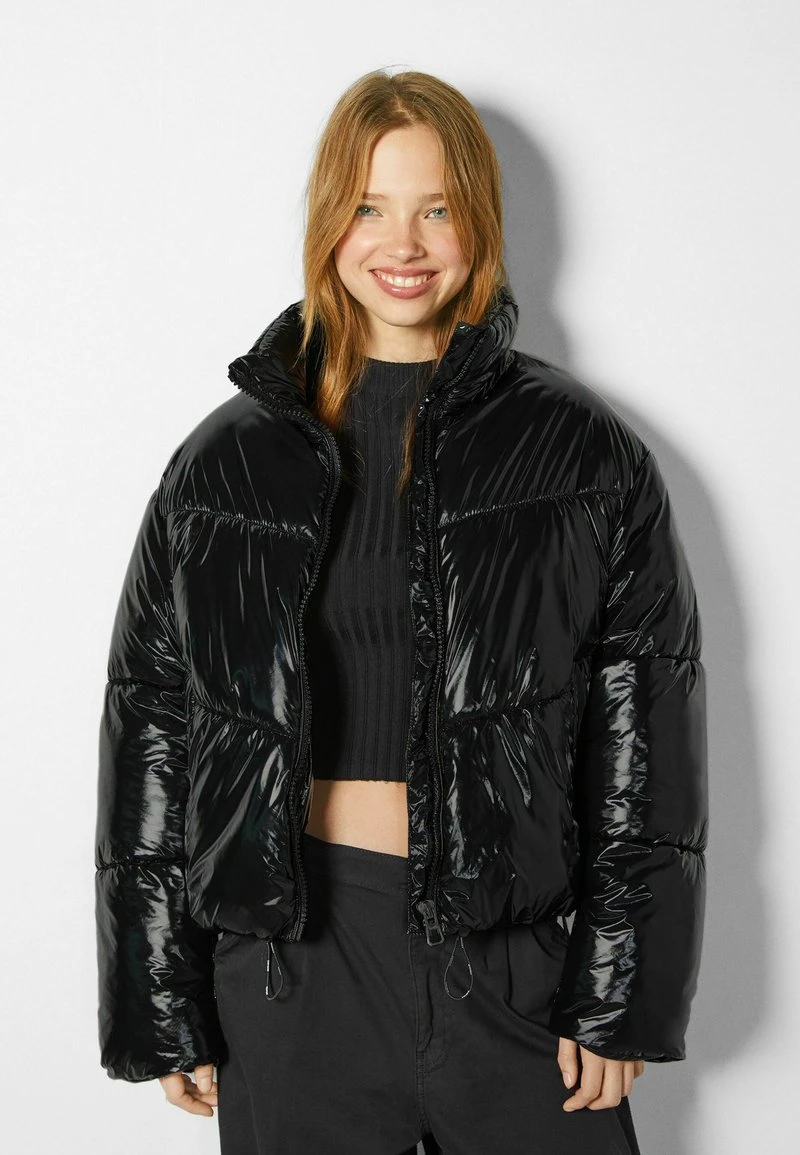 BERSHKA VINYL - Winterjacke - Black 3 BERSHKA VINYL - Winterjacke - Black