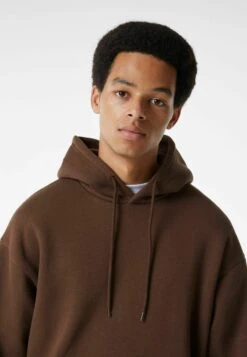 BERSHKA BASIC - Kapuzenpullover - Brown 12 BERSHKA BASIC - Kapuzenpullover - Brown -Bershka Verkaufsgeschäft a267307d6052487da8e210801790b479