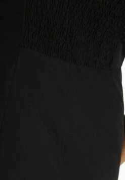 BERSHKA WITH STRAPS - Jumpsuit - Black -Bershka Verkaufsgeschäft a273cc1506574b73a8ed9cdd129da5e4