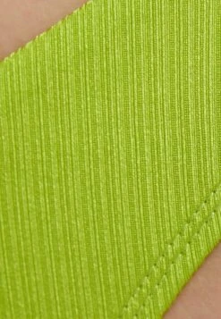 BERSHKA SHINY WITH HOOP - Bikini-Hose - Evergreen 11 BERSHKA SHINY WITH HOOP - Bikini-Hose - Evergreen -Bershka Verkaufsgeschäft a33c873bb884406091f29136243575a9