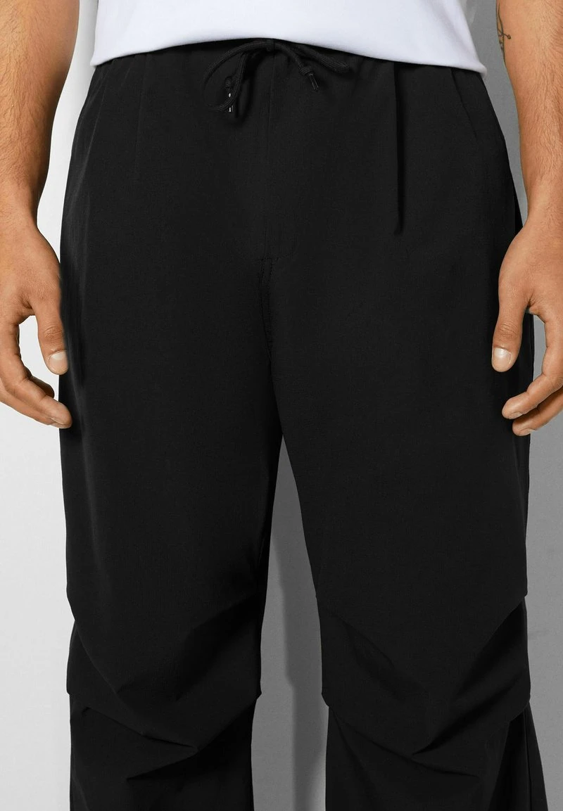 BERSHKA TECHNICAL - Jogginghose - Black 5 BERSHKA TECHNICAL - Jogginghose - Black – Bild 3