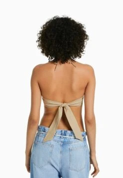 BERSHKA TIED HALTER - Bluse - Sand 10 BERSHKA TIED HALTER - Bluse - Sand -Bershka Verkaufsgeschäft a3f397c56af34a2e9bc764b4de9c962a