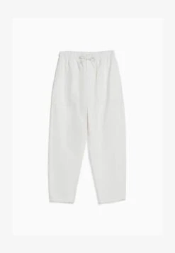 BERSHKA RUSTIC LOOSE-FIT - Jeans Straight Leg - Off White 12 BERSHKA RUSTIC LOOSE-FIT - Jeans Straight Leg - Off White -Bershka Verkaufsgeschäft a5ca88160edf45e3b81403e457ae956a