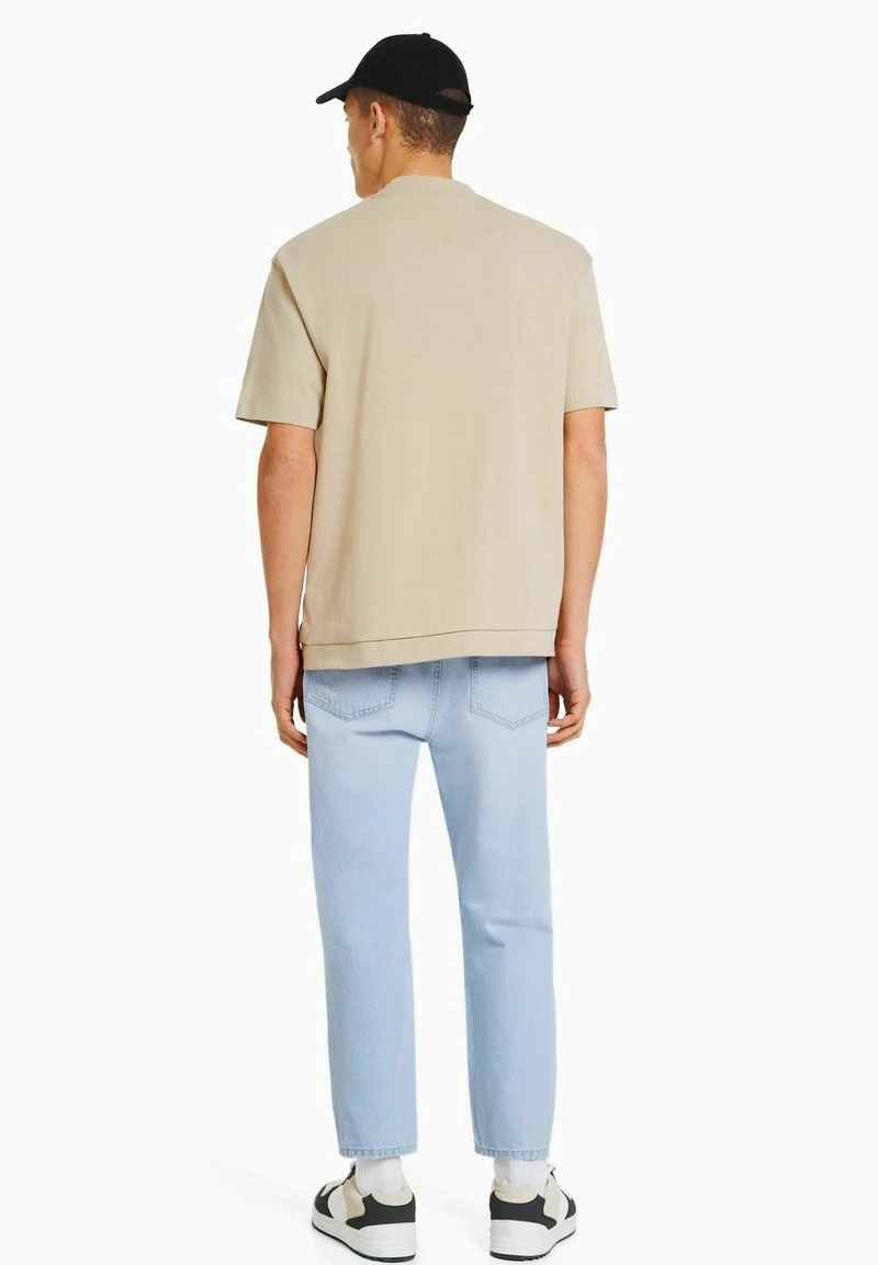 BERSHKA LOOSE FIT WITH RIPS - Jeans Relaxed Fit - Light Blue 4 BERSHKA LOOSE FIT WITH RIPS - Jeans Relaxed Fit - Light Blue – Bild 2