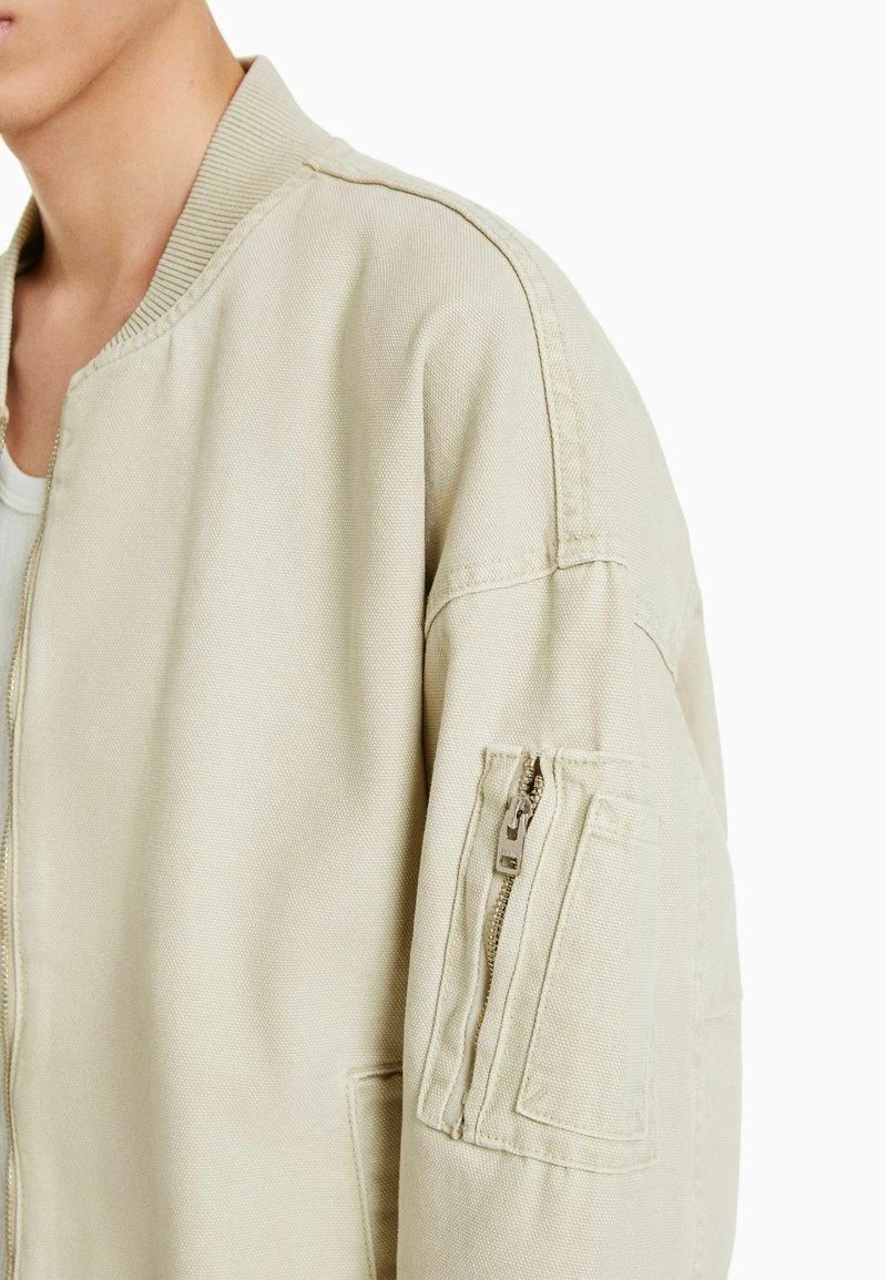 BERSHKA Jeansjacke - Beige 6 BERSHKA Jeansjacke - Beige – Bild 4