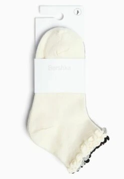 BERSHKA PACK 3 - Socken - Black 12 BERSHKA PACK 3 - Socken - Black -Bershka Verkaufsgeschäft a7232d7fd90a4954ba59dc9c1d39c713