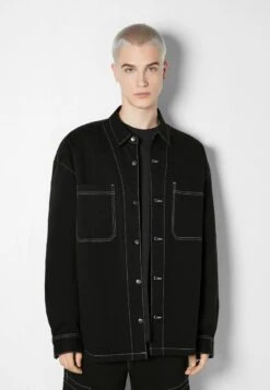 BERSHKA CONTRAST - Leichte Jacke - Black