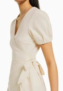 BERSHKA SHORT SLEEVES WITH RUFFLES - Freizeitkleid - Beige 11 BERSHKA SHORT SLEEVES WITH RUFFLES - Freizeitkleid - Beige -Bershka Verkaufsgeschäft b1fc601e25b34b51888f2f61366e3c7a