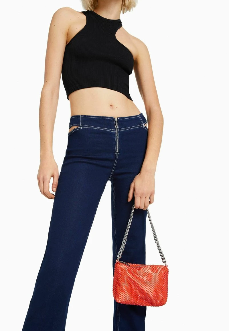 BERSHKA MESH CHAIN STRAP - Handtasche - Orange 3 BERSHKA MESH CHAIN STRAP - Handtasche - Orange