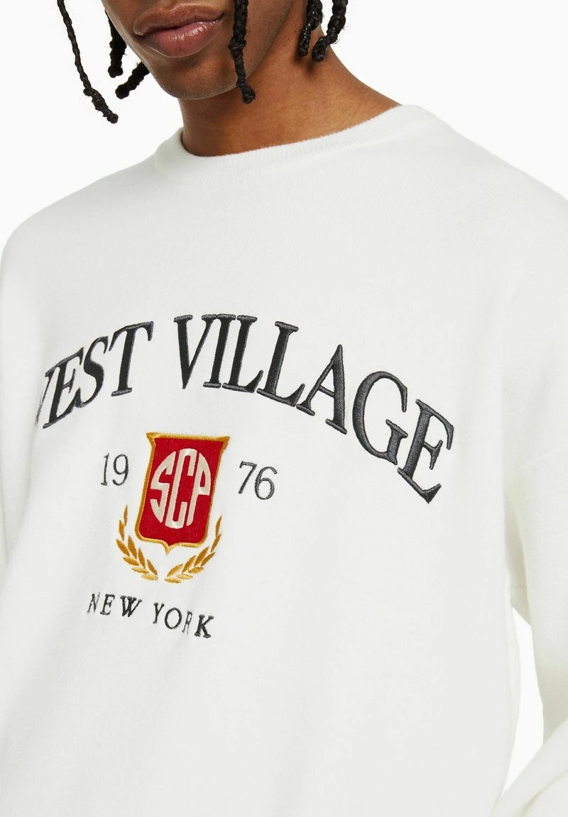 BERSHKA EMBROIDERED VARSITY - Strickpullover - Off-white 6 BERSHKA EMBROIDERED VARSITY - Strickpullover - Off-white – Bild 4