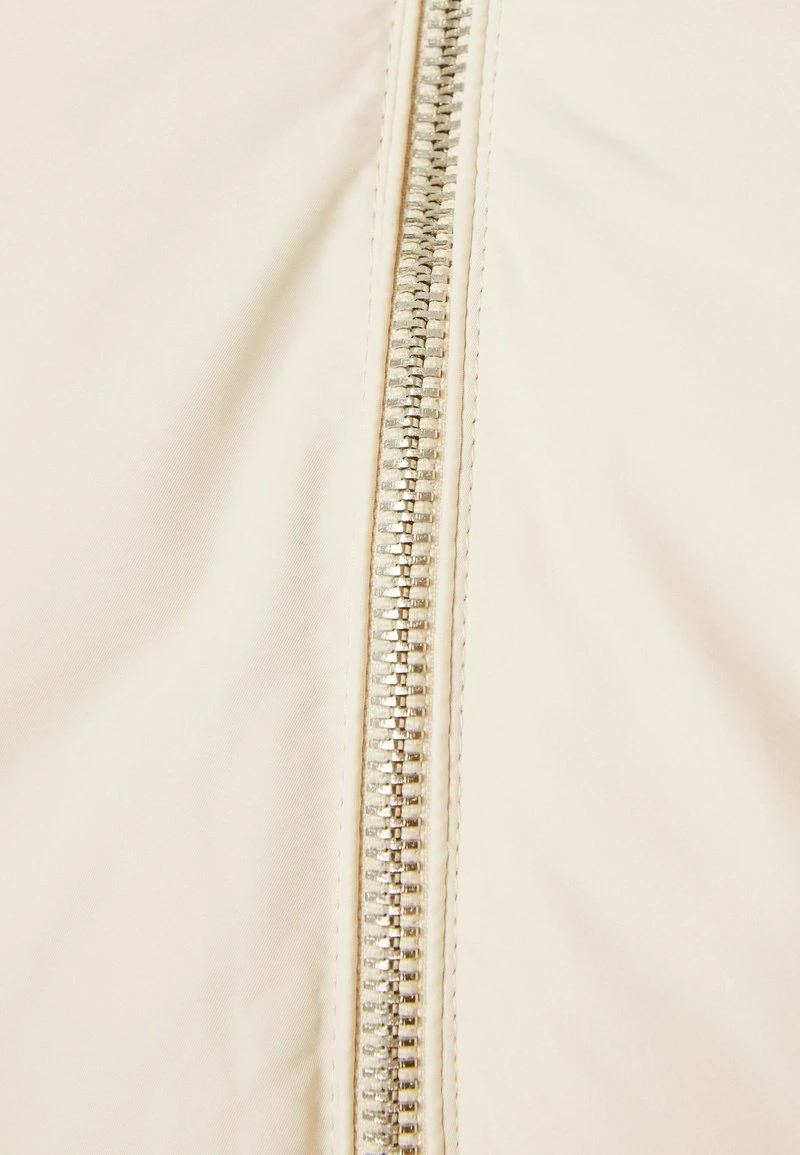 BERSHKA PUFFER - Winterjacke - Off White 8 BERSHKA PUFFER - Winterjacke - Off White – Bild 6