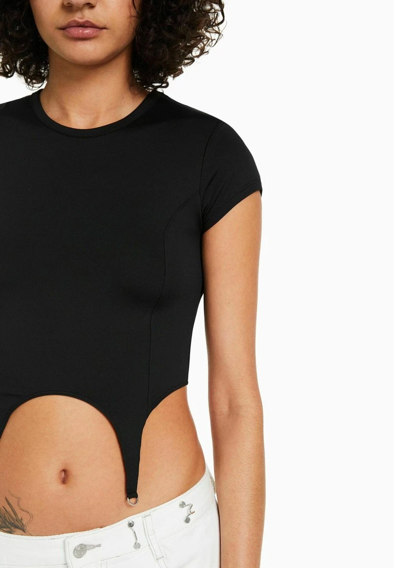 BERSHKA SHORT SLEEVE WITH DETAIL - T-Shirt Print - Black 6 BERSHKA SHORT SLEEVE WITH DETAIL - T-Shirt Print - Black – Bild 4