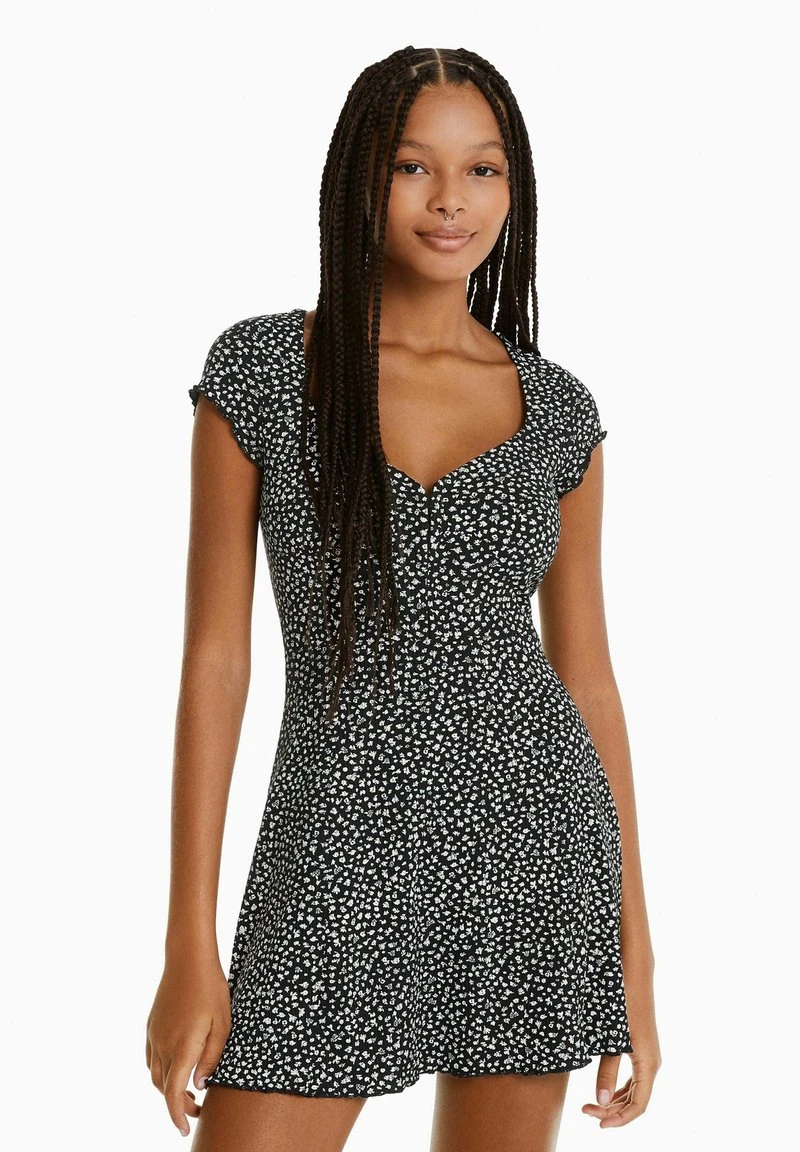 BERSHKA PRINTED SHORT SLEEVES WITH NECKLINE–MINI - Freizeitkleid - Black 2 BERSHKA PRINTED SHORT SLEEVES WITH NECKLINE–MINI - Freizeitkleid - Black