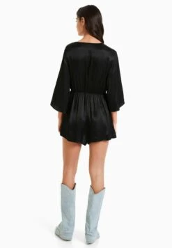 BERSHKA SURPLICE - Jumpsuit - Black 10 BERSHKA SURPLICE - Jumpsuit - Black -Bershka Verkaufsgeschäft bbbeffeb09454271b89d4850deb5dd70