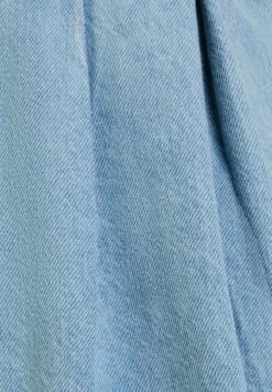 BERSHKA WIDE PLEATED - Flared Jeans - Light Blue Denim 13 BERSHKA WIDE PLEATED - Flared Jeans - Light Blue Denim -Bershka Verkaufsgeschäft bd2a015fb9ab4c5fabe59a1253c20a56