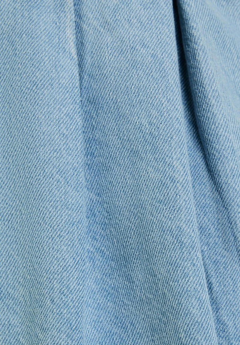 BERSHKA WIDE PLEATED - Flared Jeans - Light Blue Denim 8 BERSHKA WIDE PLEATED - Flared Jeans - Light Blue Denim – Bild 6