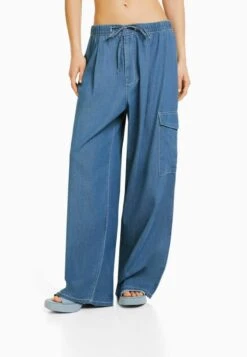 BERSHKA WIDE BALLOON FIT - Flared Jeans - Dark Blue