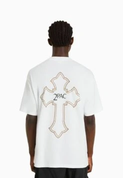 BERSHKA BOXY FIT SHORT SLEEVE TUPAC - T-Shirt Print - Off White 10 BERSHKA BOXY FIT SHORT SLEEVE TUPAC - T-Shirt Print - Off White -Bershka Verkaufsgeschäft c0e505a1e93b4228aeb1242e50a540ec