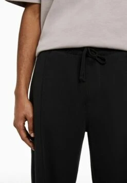 BERSHKA WIDE LEG - Jogginghose - Black 10 BERSHKA WIDE LEG - Jogginghose - Black -Bershka Verkaufsgeschäft c19bf7bb92b449b9a41cb98176ae3ab8